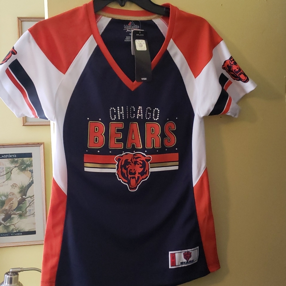 NWT size small Chicago Bears Women's Shirt